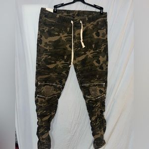 NWT! Skinny joggers